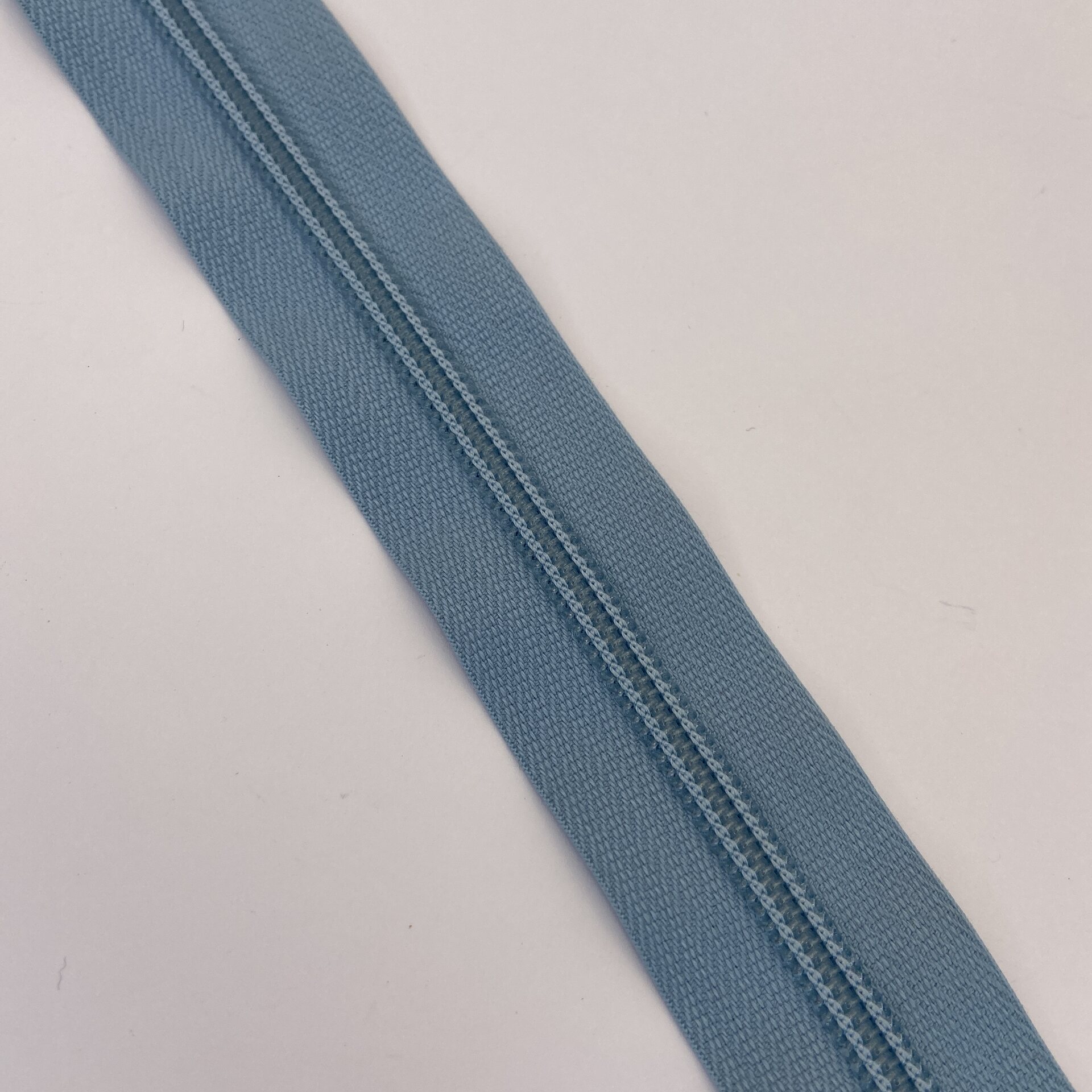 Haalarivetoketju spiraali 35cm Vaaleansininen