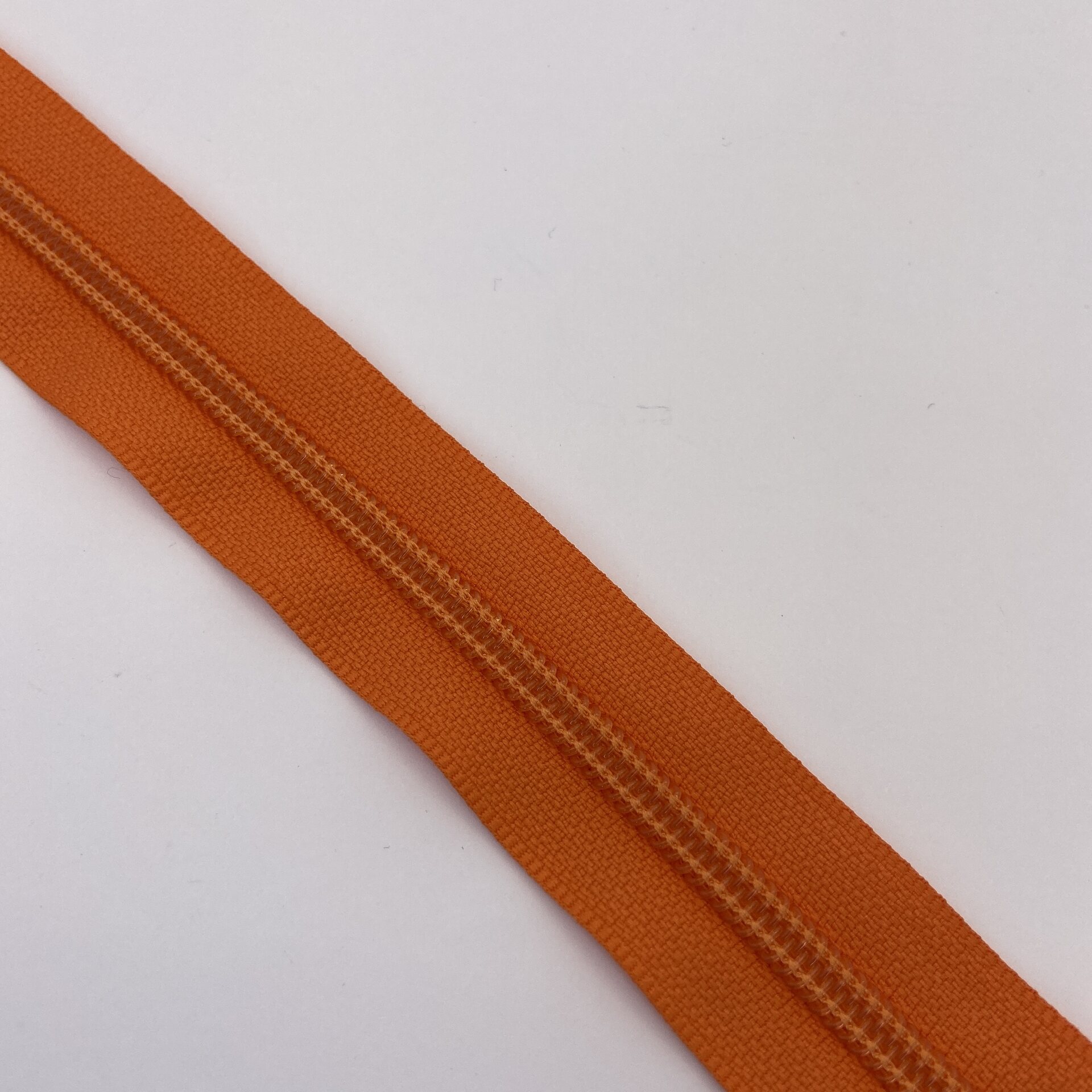 SOO Open-End Zipper – Jacket Zipper for Sewing 6mm, 55cm Orange (spiraali)