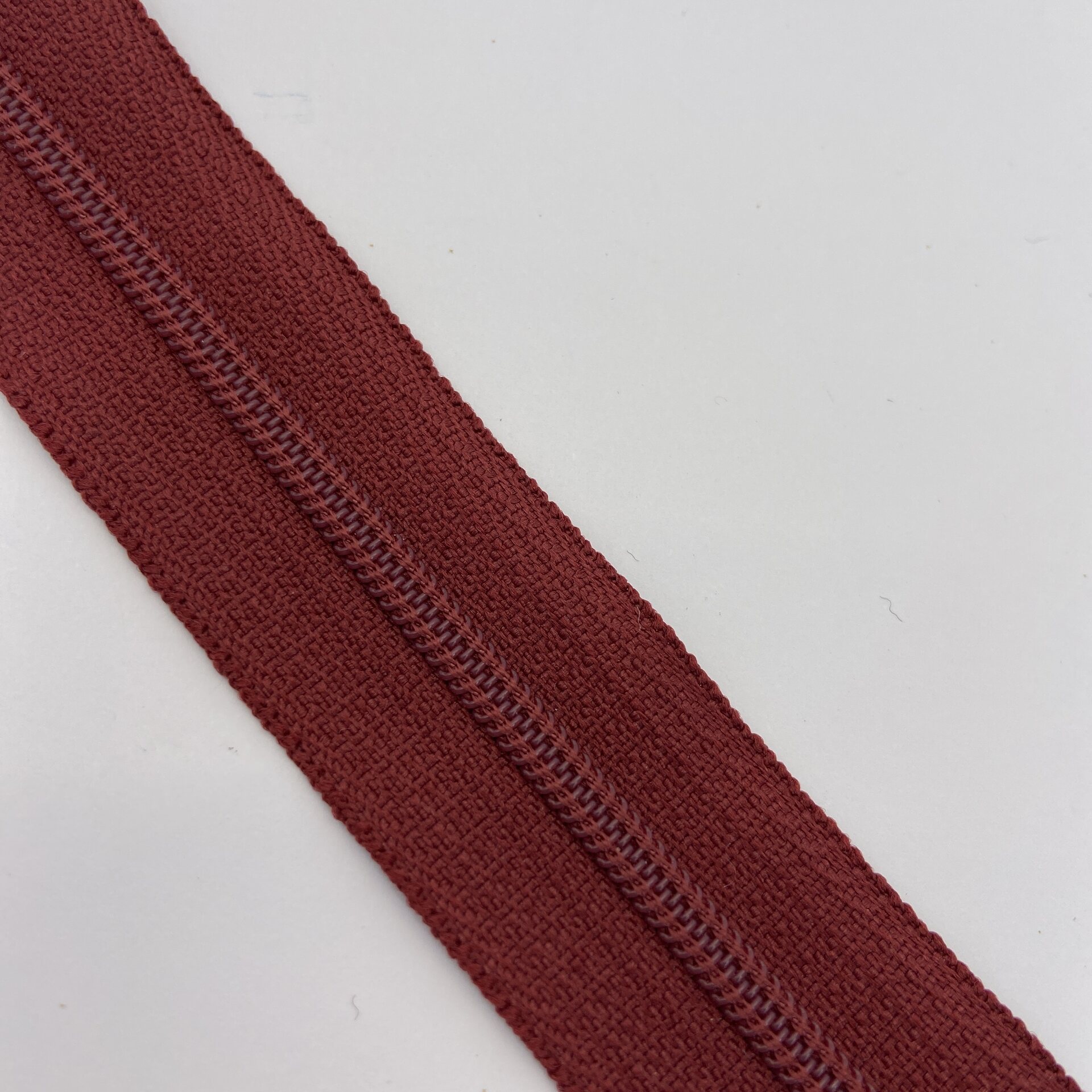 Hamevetoketju 18 cm Viininpunainen