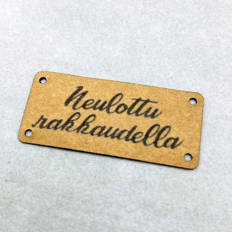 Kainor Neulottu rakkaudella – Handmade with Love – Tähän meni ikuisuus – Leatherette Label Neulottu rakkaudella