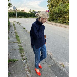 Petite Knit Chestnut Sweater (suomeksi)