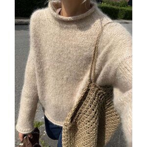 Petite Knit Cloud Sweater (suomeksi)