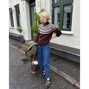 Petite Knit Celeste Sweater (suomeksi)