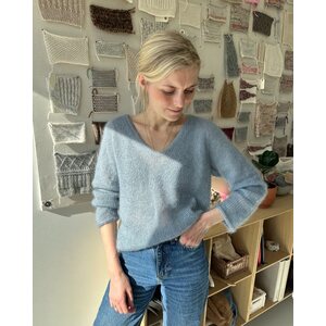 Petite Knit Cumulus Blouse V-aukko (suomeksi)