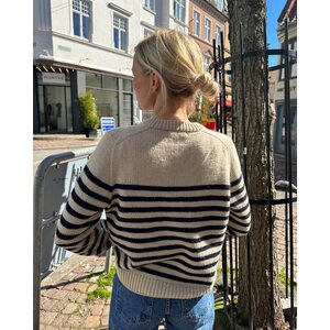 Petite Knit Lyon Sweater (suomeksi)