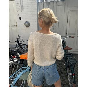 Petite Knit Sevilla Blouse (suomeksi)