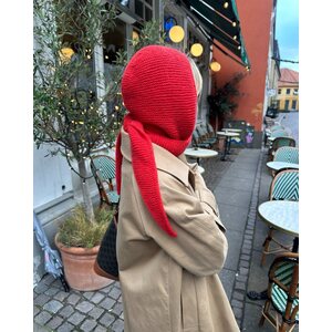Petite Knit Sophie Hood (suomeksi)
