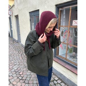 Petite Knit Sophie Hood (suomeksi)