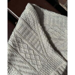 Petite Knit Storm Sweater (suomeksi)