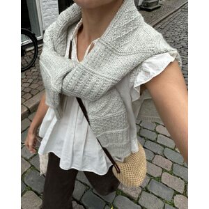 Petite Knit Storm Sweater (suomeksi)