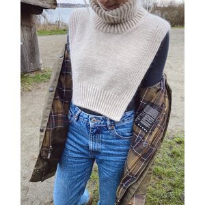 Petite Knit Terrazzo Neck (suomeksi)