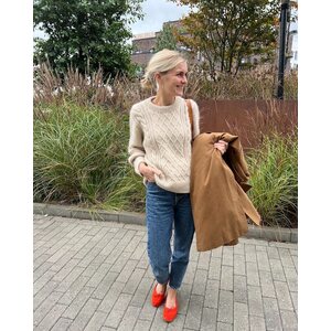 Petite Knit Moby Sweater (suomeksi)