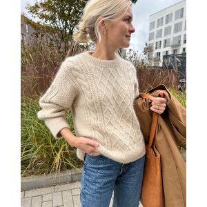 Petite Knit Moby Sweater (suomeksi)