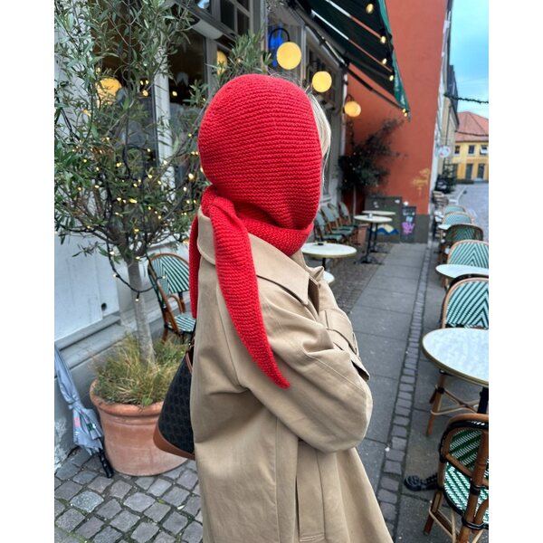 Petite Knit Sophie Hood (suomeksi)